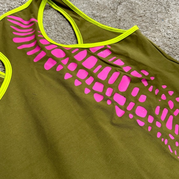 ZUMBA Olive Green Tank Top. - Picture 6 of 6